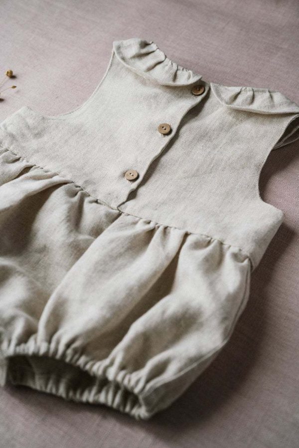 Solid Color Sleeveless Ruffled Collar Baby Jumpsuit - Image 4