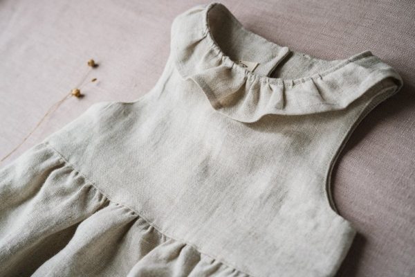 Solid Color Sleeveless Ruffled Collar Baby Jumpsuit - Image 10