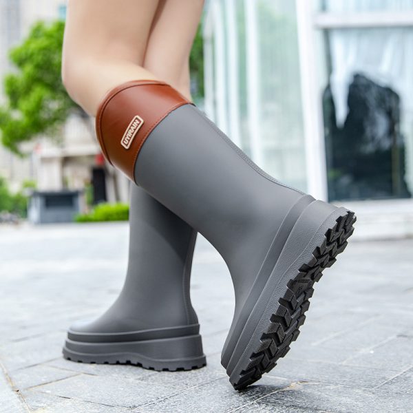 New High Tube Stylish Rain Boots Outdoor Waterproof - Image 4