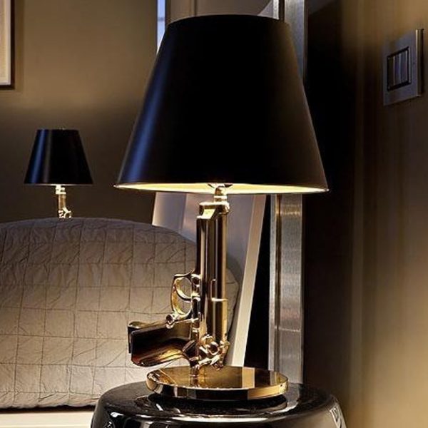 Modern Simple Personality Creative Desk Lamp