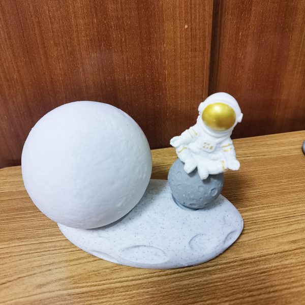 Astronauts Nordic Creativity Of Lunar Nightlight - Image 7