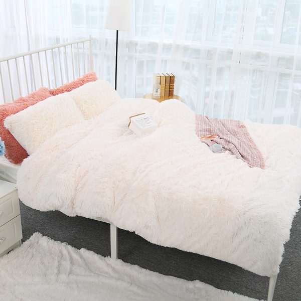 Three piece Plush bed sheet set