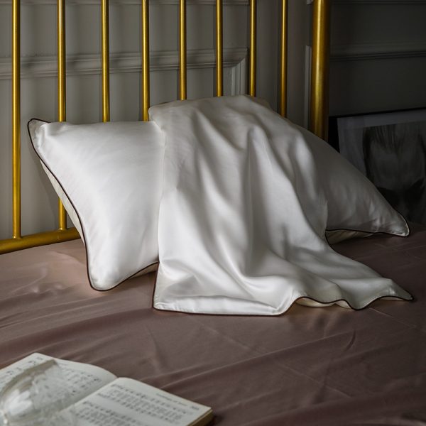 Silk satin plain single pillowcase - Image 2