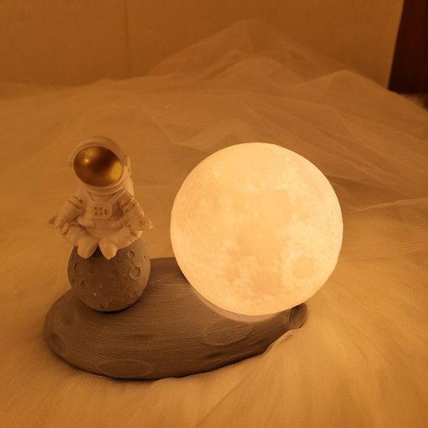 Astronauts Nordic Creativity Of Lunar Nightlight - Image 5