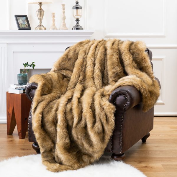 Sample Room Soft Artificial Leather PV Cashmere Bed End Blanket - Image 3