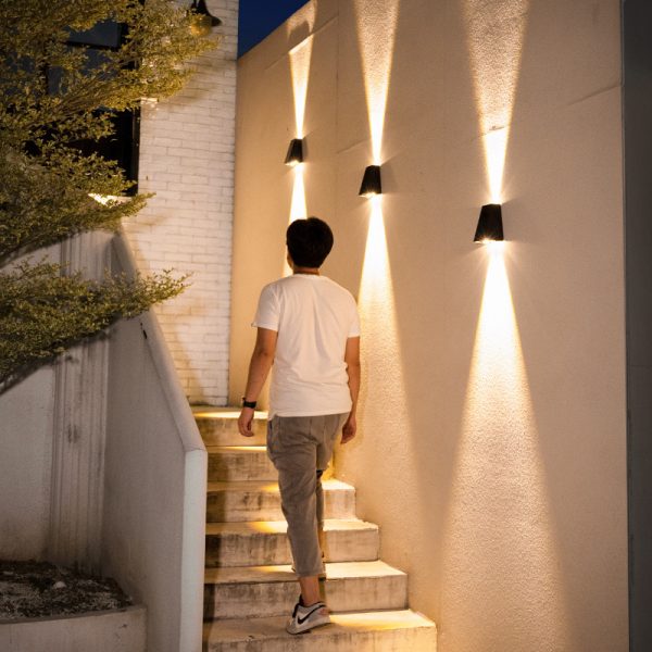 Solar Outdoor Corridor Waterproof Wall Lamp - Image 2