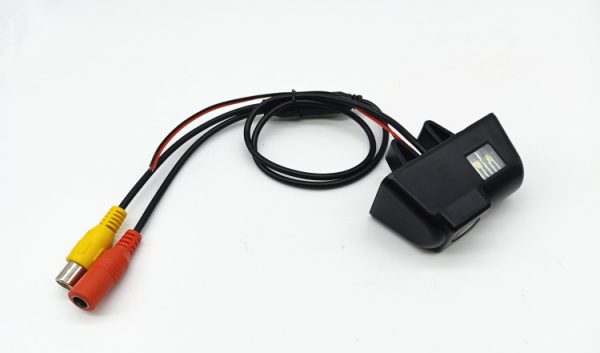 HD Night Vision Reversing Rear View Camera - Image 4
