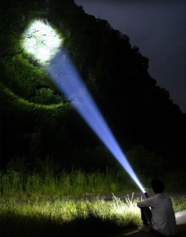 Aluminum Alloy Strong Light Power Display Telescopic Flashlight - Image 4