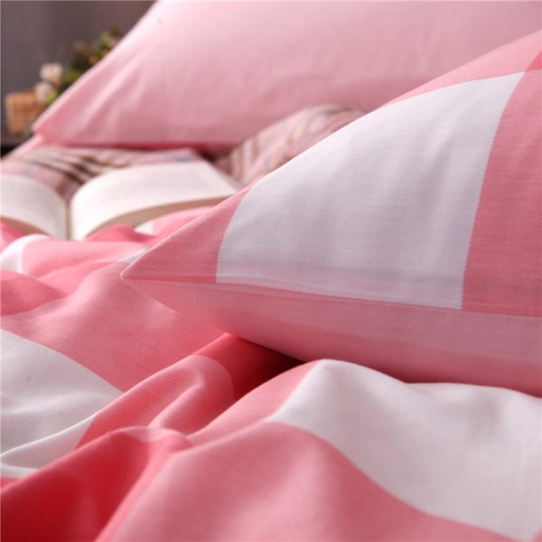 Three-piece Checked Bed Sheet Set - Image 6