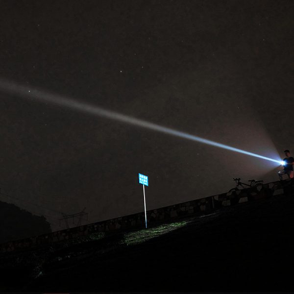 White Laser Long-range Strong Light Flashlight - Image 4