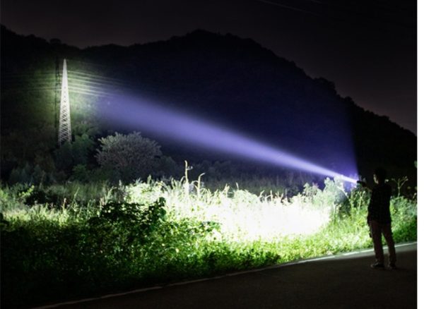 Strong Light Flashlight USB Charging Super Bright And Small - Image 4