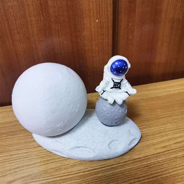Astronauts Nordic Creativity Of Lunar Nightlight - Image 6
