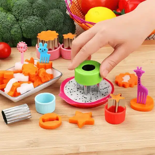 18/19PCS Vegetable And Fruit Cutter Shape Set Cooler Food Paddles Mini Cookie Cutter Sandwich Knife Bento Boxes Kitchen Gadgets - Image 3