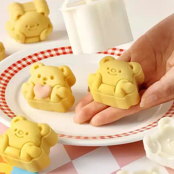 2Pcs/Set 50g Cute Love Bear Pattern Moon Cake Mold Creative Cookie Cutter Frame Stamp Mung Bean Cake Pastry DIY Kitchen Gadgets - Image 5