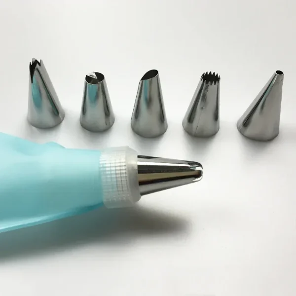 8 PCS/Set Icing and Cream Piping Bag+ 6 Stainless Steel Nozzle Set DIY Cake Decorating Tips Set Silicone Kitchen Accessories