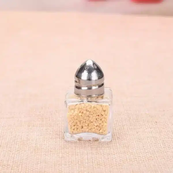 Small Mini for Picnic BBQ Outdoor Cooking Tool Spice Bottle Seasoning Bottle Kitchen Supplies Salt Jar Salt and Pepper Shakers - Image 2