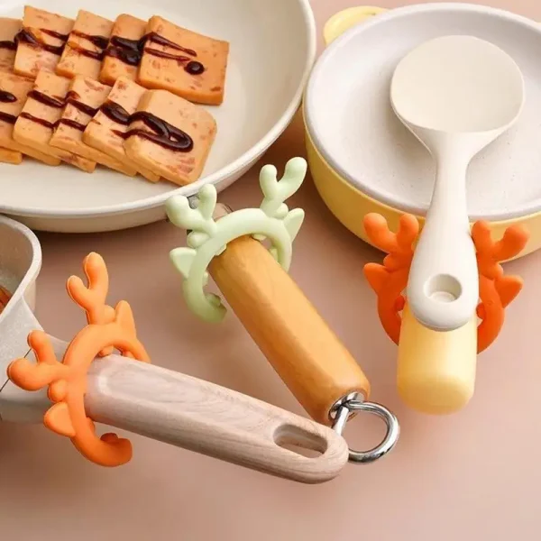 Spoon Rest 3 Pieces Silicone Spoon Rest Set Deer Spatula Holder Multifunctional Kitchen Utensil Holder Kitchen Gadgets Pot Spoon - Image 2