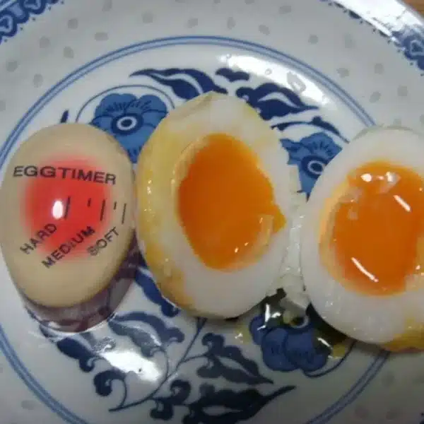 1pcs Egg Timer Kitchen Electronics Gadget Color Changing Yummy Soft Hard Boiled Eggs Cooking Eco-Friendly Resin Red Timer Tool - Image 6
