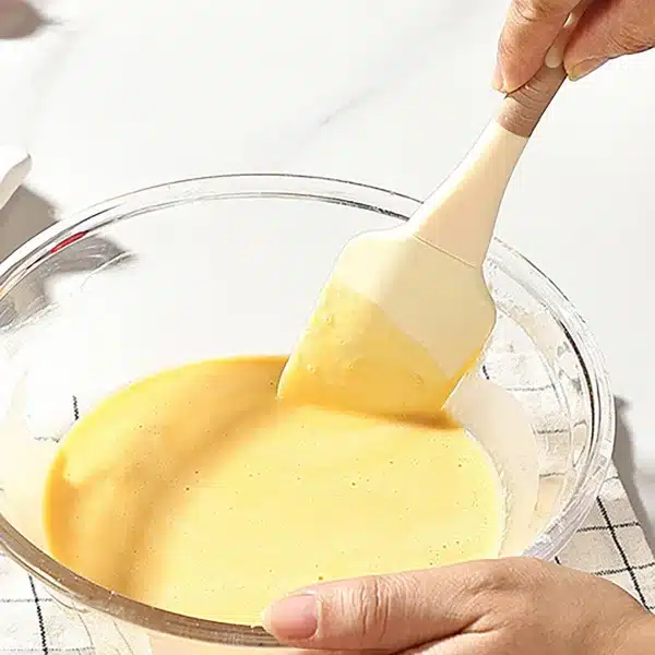 5Pcs Silicone Baking Kitchenware Set Oil Brush Egg Beater Scraper Food Clip Cooking Set Non-stick Kitchen Baking Gadget - Image 4