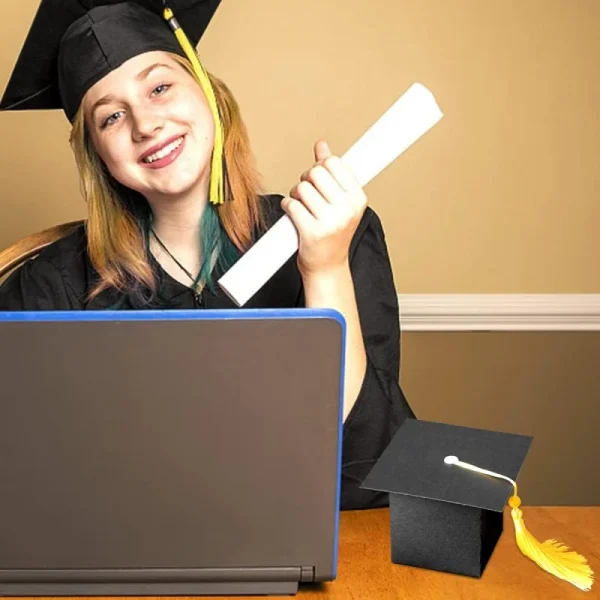 Graduation Season Decoration Cute Bachelor Cap Candy Box With Tassel Carton Graduate Party Candy Snacks Gift Packaging Box Decor - Image 5
