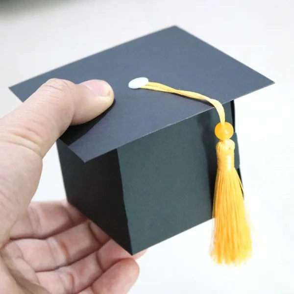Graduation Season Decoration Cute Bachelor Cap Candy Box With Tassel Carton Graduate Party Candy Snacks Gift Packaging Box Decor - Image 3