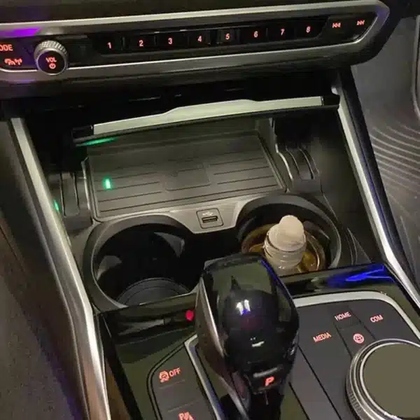 15W Car wireless charger For BMW 3 Series G20 G21 G28 2019 2020 Charging Pad phone Holder Fast charge Accessories Interior Trim - Image 2