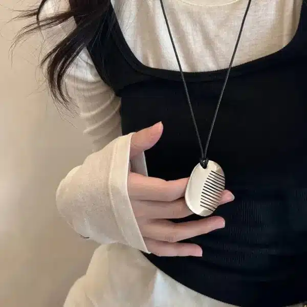 Korean Niche Leopard Print Vinegar Comb Pendant, Black Rope Necklace Women Design Sweater Chain for Girl Party Gifts 3