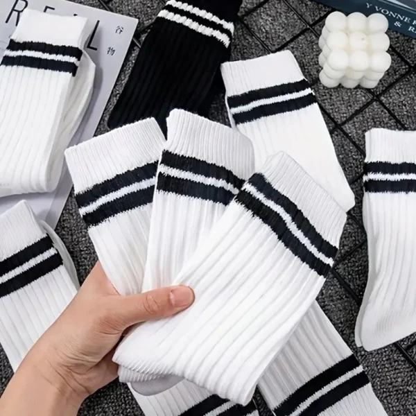 6/12 Pairs Men Socks Spring Autumn Simple Casual Black White Striped Sock Breathable Mid Tube Sock High-quality Round Neck Socks 2