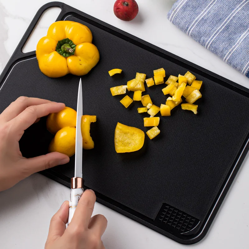 1pc Cutting Board with Garlic Press Multifunctional Cut Vegetables and Meat Chopping Board 1