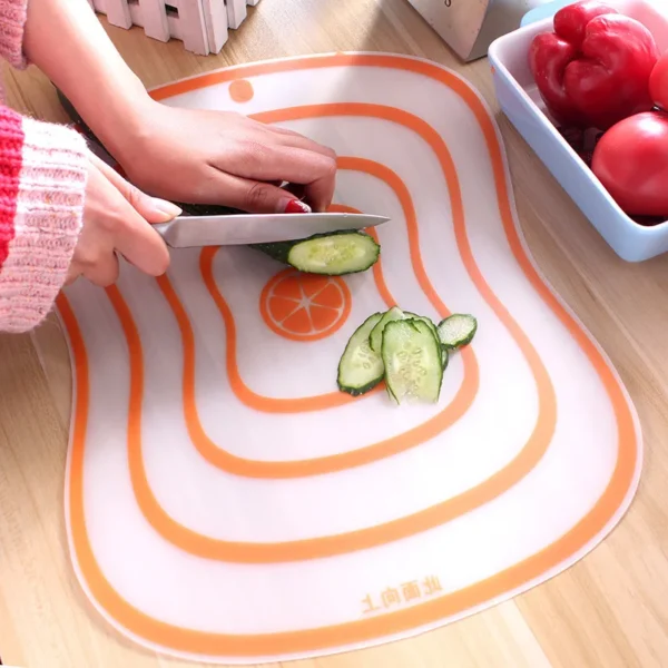 Frosted Clear Bendable Sorting Cutting Board Kitchen Cutting Board Plastic Anti-skid Kneading Panel Cutting Fruit Cutting Board 3