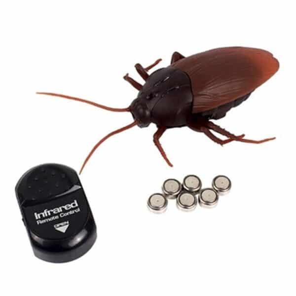 Infrared Remote Control Cockroach Spider Ant Prank Toy - Image 2