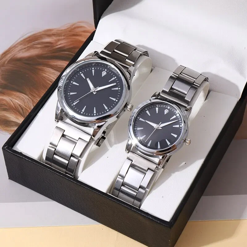 2PCS Couple's Watches Men Business Watch Fashion Analog Women Quartz Watch (Without Box) 1