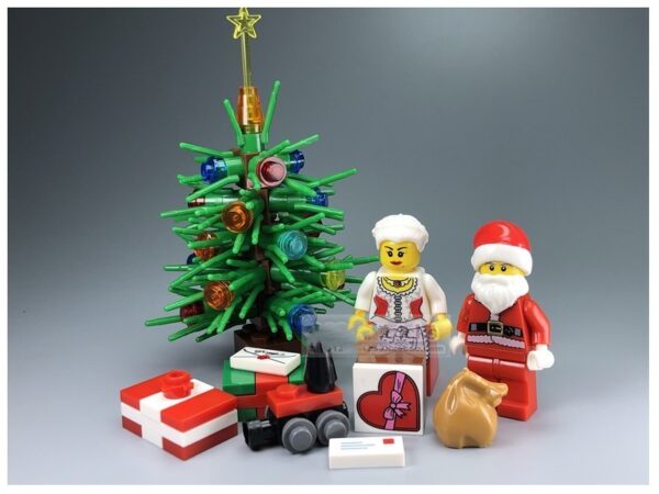 MOC small particle building block toy Christmas series - Image 3